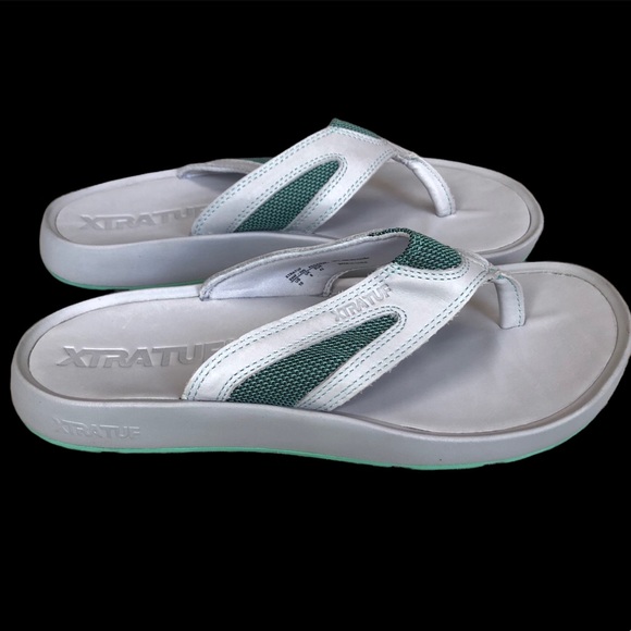 Xtratuf South Shore Leather Flip Flop Slip-Resistant Women size 10 - Picture 3 of 4